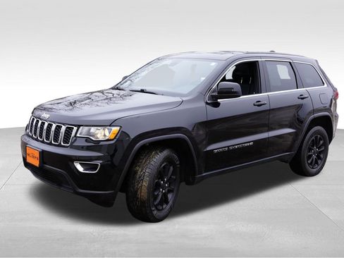 Certified 2022 Jeep Grand Cherokee Laredo X image 12