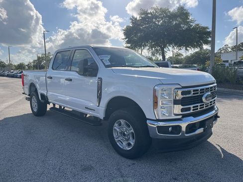 Used 2025 Ford F250 XLT w/ FX4 Off-Road Package AWD/4WD image 3