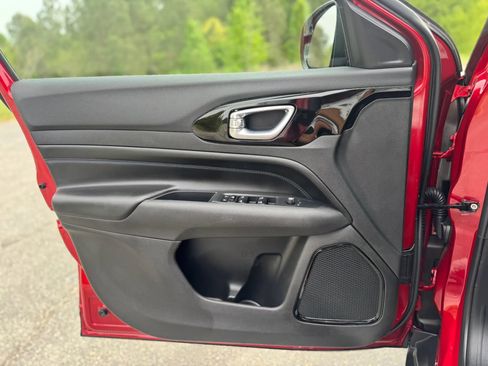 Used 2026 Jeep Compass Limited image 20