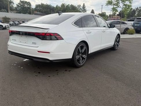 Used 2023 Honda Accord Sport image 5