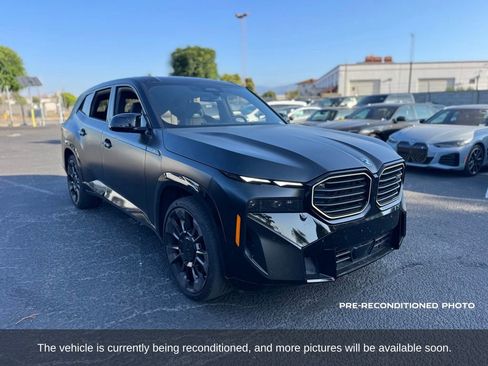 Used 2024 BMW XM AWD/4WD image 8