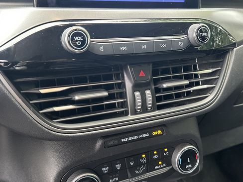 Used 2024 Ford Escape Active FWD image 30