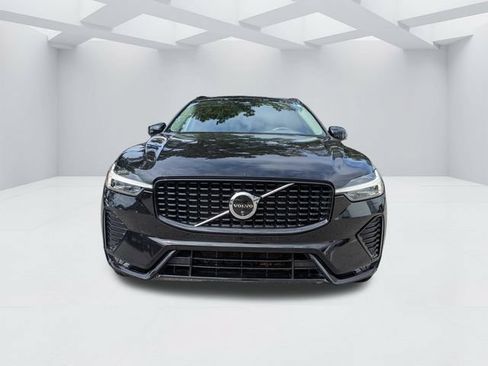 Certified 2024 Volvo XC60 B5 Plus w/ Protection Package Premier AWD/4WD image 11