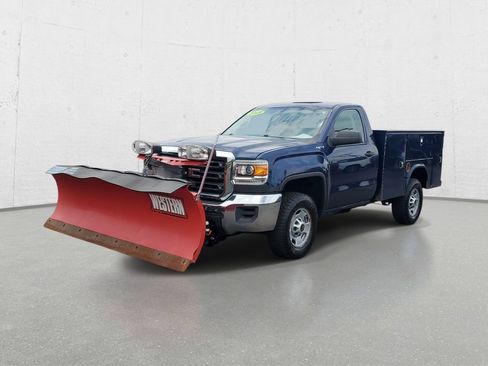 Used 2018 GMC Sierra 2500 4x4 Regular Cab image 4