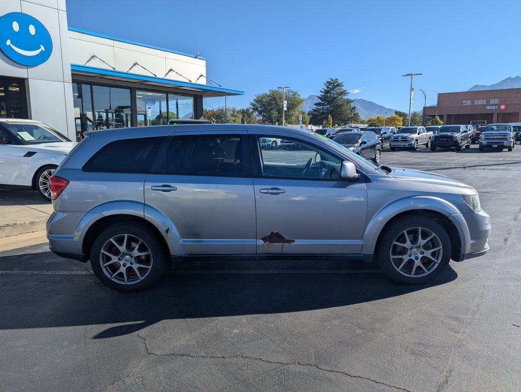 Used 2015 Dodge Journey R/T w/ Flexible Seating Group FWD image 2