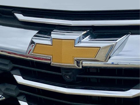 New 2026 Chevrolet Equinox LT w/ Safety and Technology Package AWD/4WD image 17