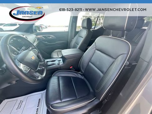 Certified 2023 Chevrolet Traverse Premier FWD image 18