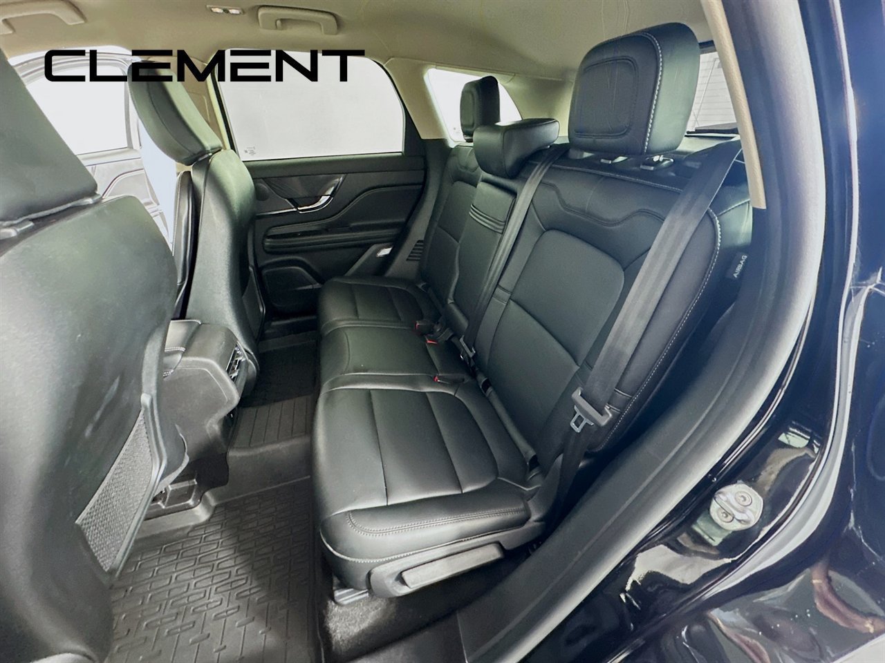 Used 2025 Lincoln Corsair AWD image 30