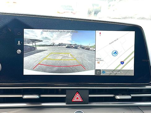 Used 2024 Hyundai Elantra SEL image 33