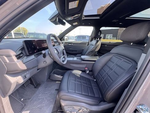 New 2026 Kia EV9 Land w/ Nightfall Edition Package image 27