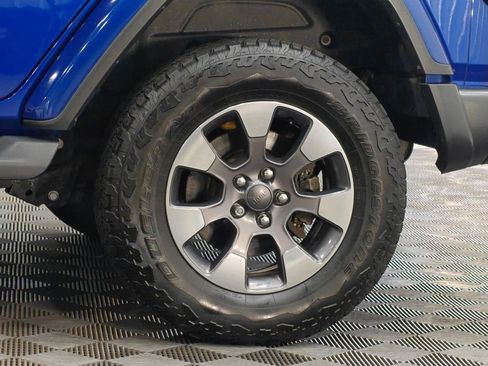 Used 2020 Jeep Wrangler Unlimited Sahara AWD/4WD image 59