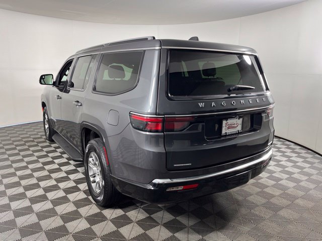 Used 2022 Jeep Wagoneer Series I AWD/4WD image 4