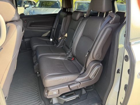 Used 2018 Honda Odyssey Touring image 24