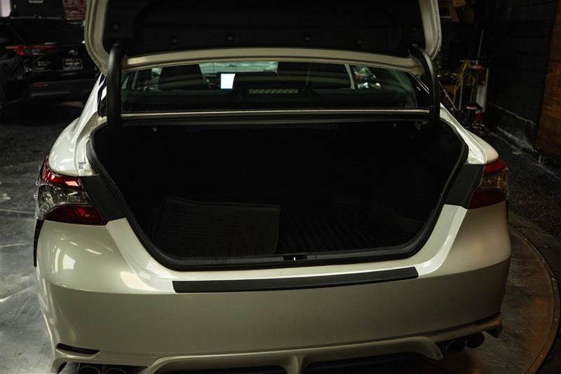 Used 2021 Toyota Camry XSE FWD image 7