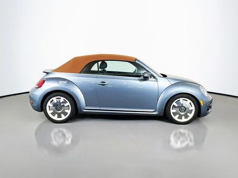 Used 2019 Volkswagen Beetle 2.0T Final Edition SEL FWD image 7
