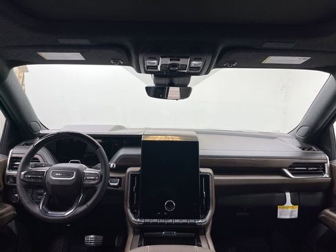 New 2026 GMC Yukon Denali Ultimate AWD/4WD image 8