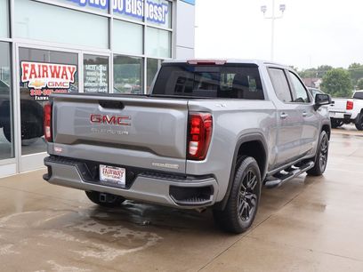 Used 2025 GMC Sierra 1500 Elevation w/ Preferred Package