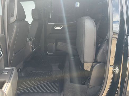 Used 2023 Chevrolet Silverado 1500 High Country w/ Technology Package AWD/4WD image 30