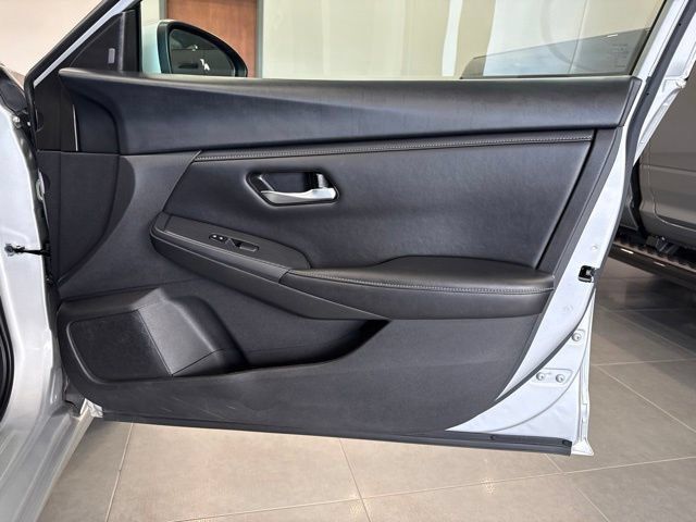 Used 2023 Nissan Sentra SV FWD image 46