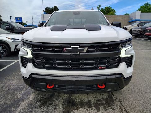 Used 2026 Chevrolet Silverado 1500 LT Trail Boss AWD/4WD image 2