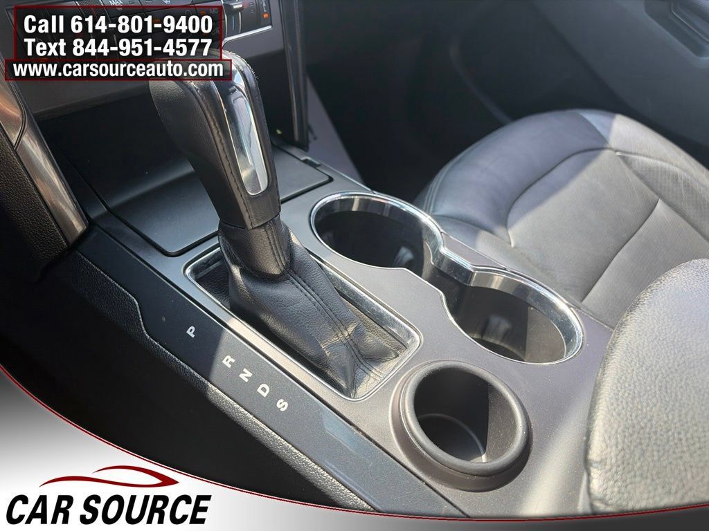 Used 2016 Ford Explorer XLT w/ Equipment Group 201A FWD image 23