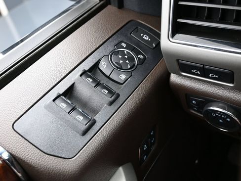 Used 2022 Ford F350 King Ranch w/ Tremor Off-Road Package AWD/4WD image 25
