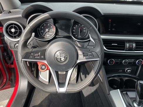 Used 2018 Alfa Romeo Stelvio Sport w/ Quick Order Package 22J Sport image 9