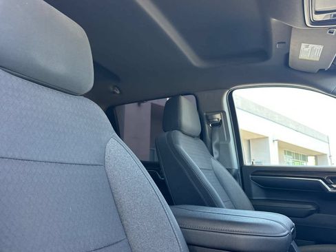 Used 2023 Chevrolet Silverado 1500 RST AWD/4WD image 16