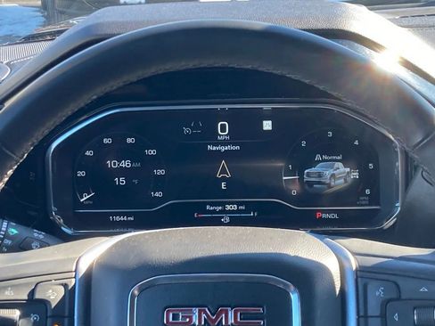 Used 2024 GMC Sierra 1500 Elevation image 15