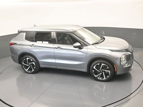 Used 2022 Mitsubishi Outlander SEL AWD/4WD image 48