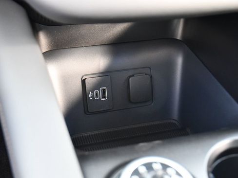 Used 2026 Ford Explorer Active w/ Active Comfort Package image 33