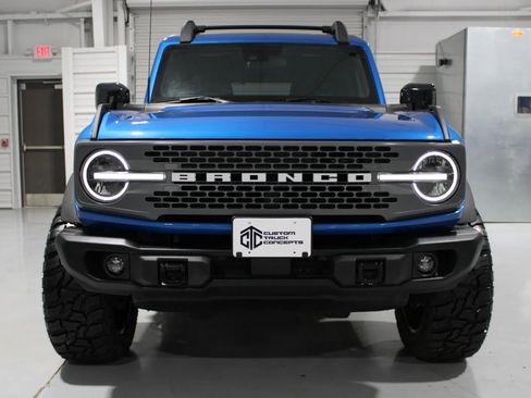 Used 2023 Ford Bronco Badlands AWD/4WD image 2