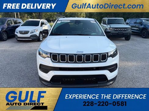 Used 2025 Jeep Compass Sport AWD/4WD image 2