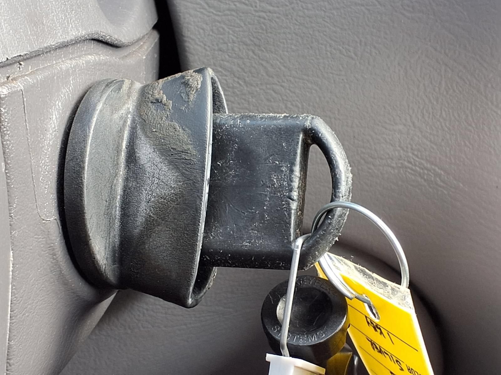 Used 2005 Ford Taurus SE FWD image 16