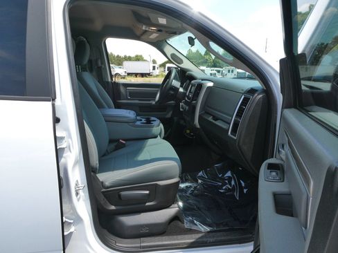 Used 2019 RAM 1500 Classic SLT AWD/4WD image 22