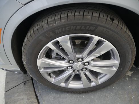 Used 2024 Cadillac XT6 Premium Luxury w/ Technology Package image 14