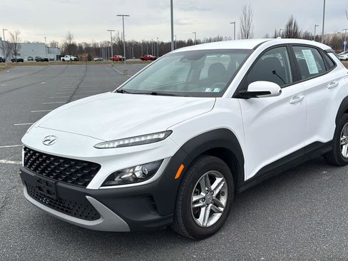 Used 2023 Hyundai Kona SE w/ Cargo Package image 14