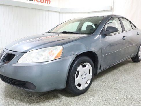 Used 2006 Pontiac G6 Sedan FWD image 2