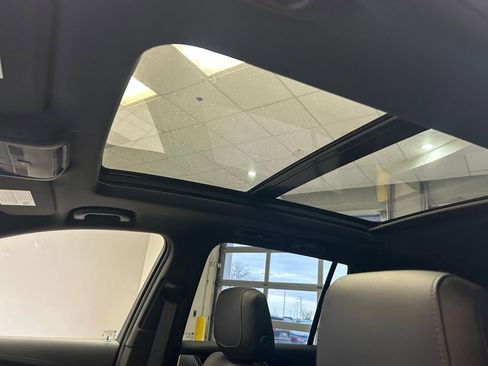 Used 2021 Cadillac XT6 Premium Luxury image 26