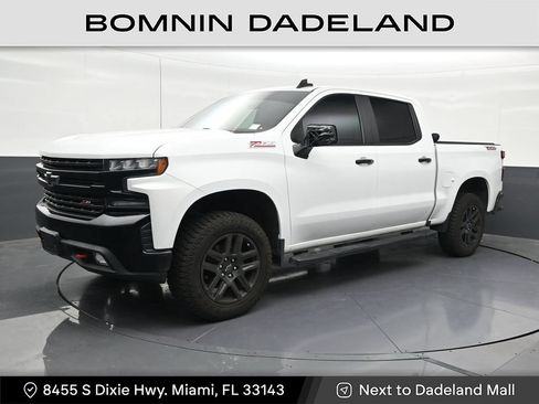 Used 2021 Chevrolet Silverado 1500 LT Trail Boss w/ Convenience Package II AWD/4WD image 1