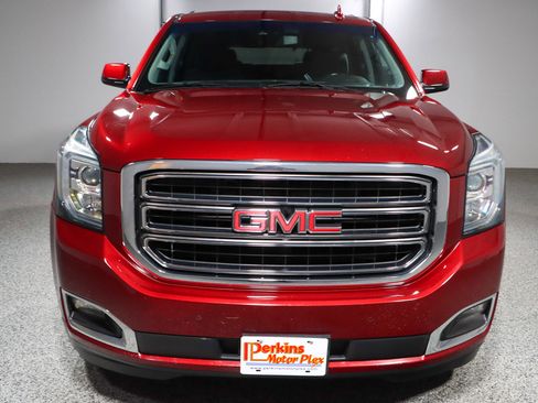 Used 2020 GMC Yukon SLE w/ Enhanced Driver Alert Package image 4