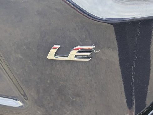 Used 2024 Toyota Corolla LE FWD image 29