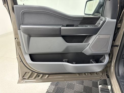Used 2025 Ford F150 Lariat w/ Equipment Group 502A High AWD/4WD image 18