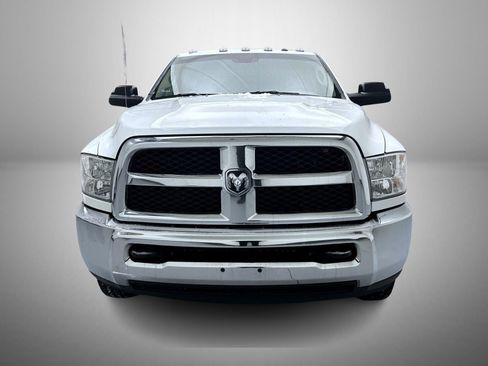 Used 2018 RAM 3500 4x4 Regular Cab DRW image 2