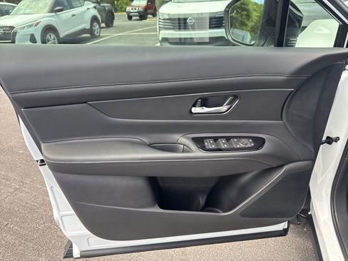 New 2025 Nissan Murano SV image 10