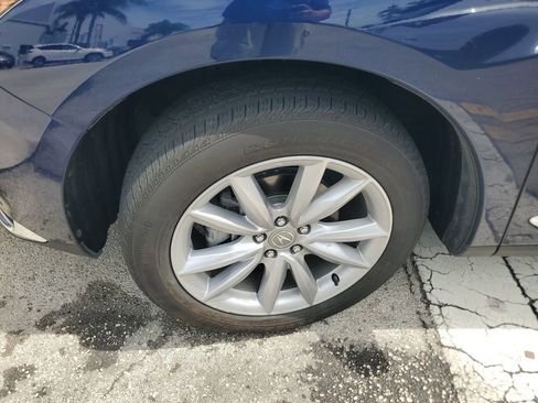 Used 2024 Acura RDX SH-AWD image 3