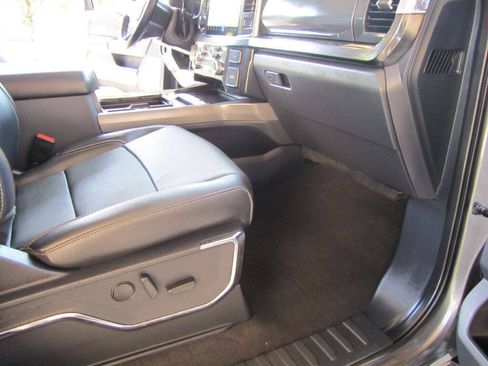 Used 2024 Ford F250 Lariat w/ Lariat Ultimate Package AWD/4WD image 23