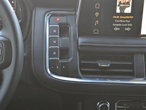 Certified 2024 GMC Yukon XL AT4 w/ AT4 Premium Plus Package image 16