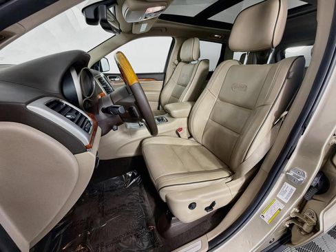 Used 2012 Jeep Grand Cherokee Overland AWD/4WD image 37