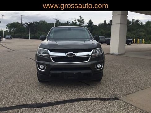 Used 2018 Chevrolet Colorado LT w/ LT Convenience Package AWD/4WD image 3